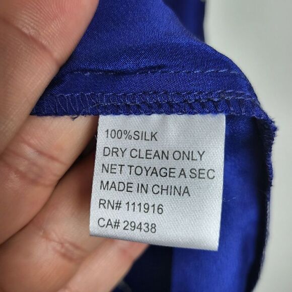 Yumi Kim 100% Silk Joey Blue Floral Blouse Size Small - Picture 11 of 11